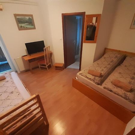 Rooms Barovc By The Lake Jasna Kranjska Gora Esterno foto