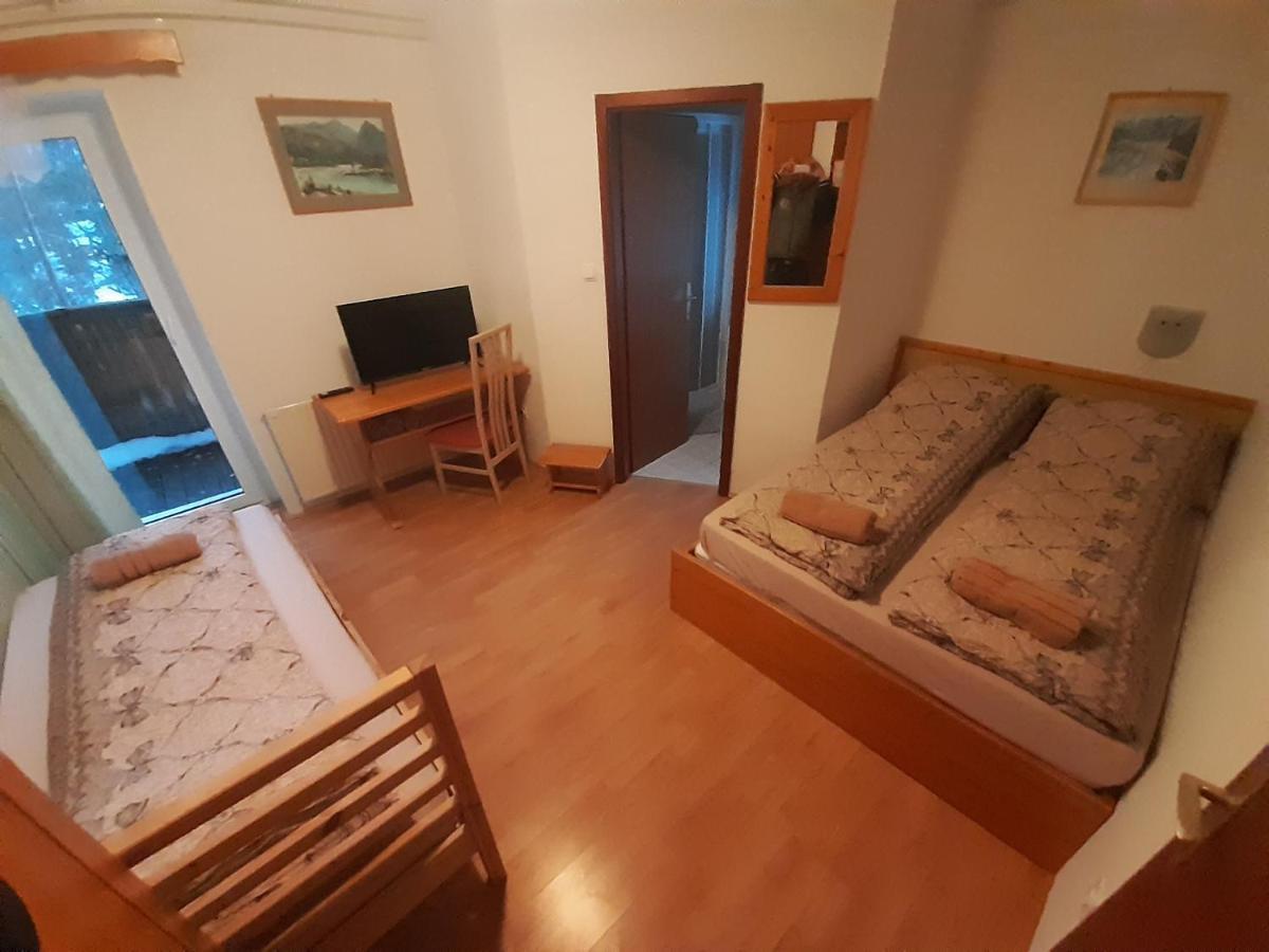 Rooms Barovc By The Lake Jasna Kranjska Gora Esterno foto