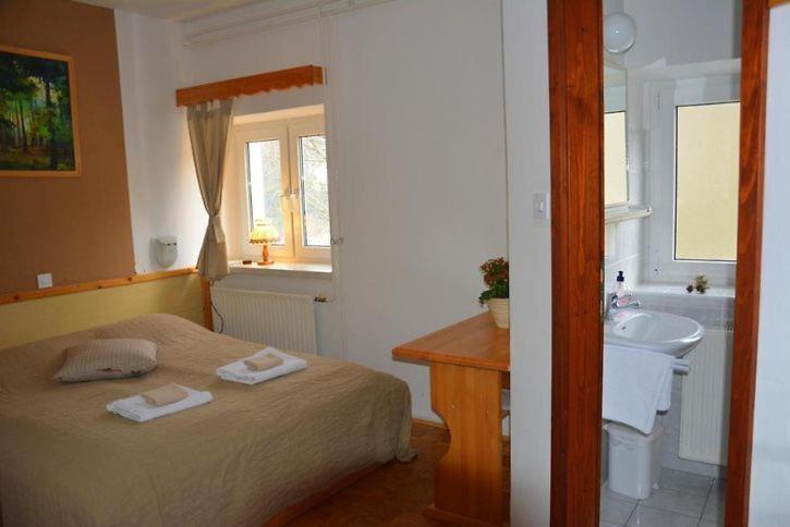 Rooms Barovc By The Lake Jasna Kranjska Gora Esterno foto A room at the hotel
